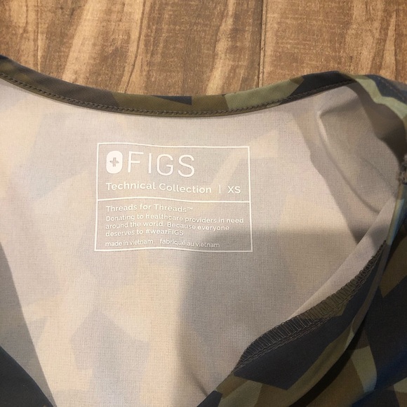 NWOT Figs camouflage set technical collection. - Picture 8 of 9